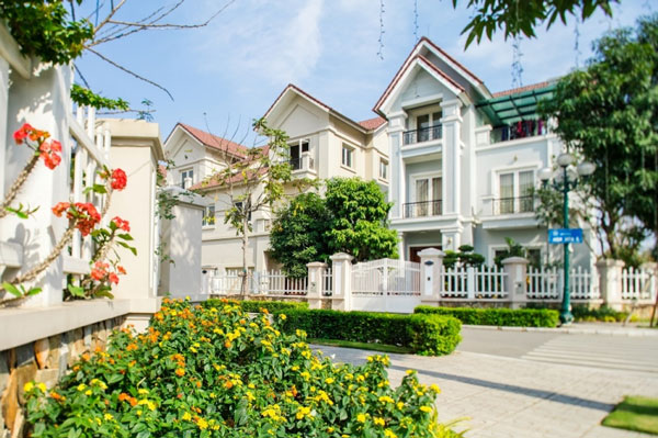 mot-dong-vnd-on-dinh-giup-fdi-va-kieu-hoi-vao-viet-nam-tang-manh Một đồng VND ổn định giúp FDI và kiều hối vào Việt Nam tăng mạnh.