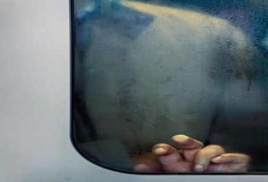 mot-ngay-mua-dong-tokyo-voi-nhung-o-cua-kinh-phu-mo-suong Một ngày mùa đông Tokyo với những ô cửa kính phủ mờ sương.