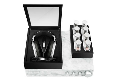 tai-nghe-tri-gia-16-ty-dong-ve-viet-nam-2 Trọn bộ tai nghe Sennheiser HE 1 trị giá 1,6 tỷ đồng
