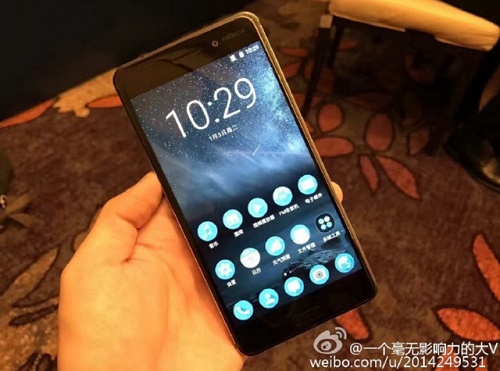 voi-thiet-ke-nhom-nguyen-khoi Với thiết kế nhôm nguyên khối