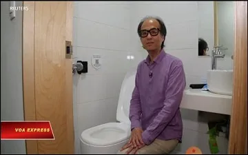 Nhà Vệ Sinh Biến Phân Thành Tiền