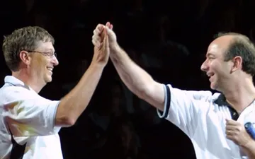 Lý do người giàu ngày càng giàu