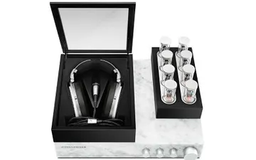 Tai nghe trị giá 1,6 tỷ đồng về Việt Nam