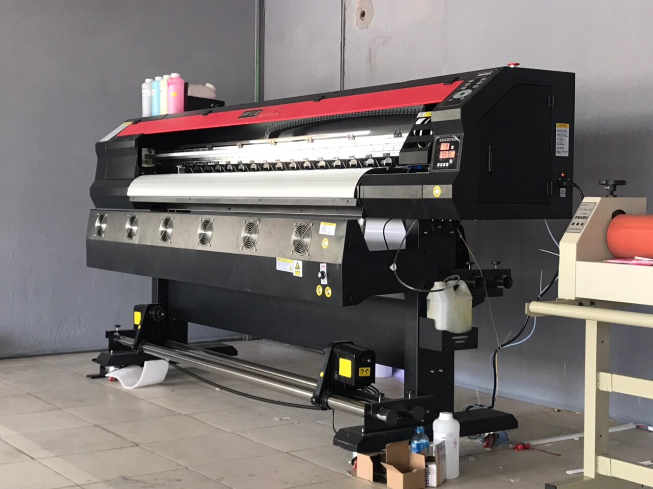 máy in decal khổ lớn cũ