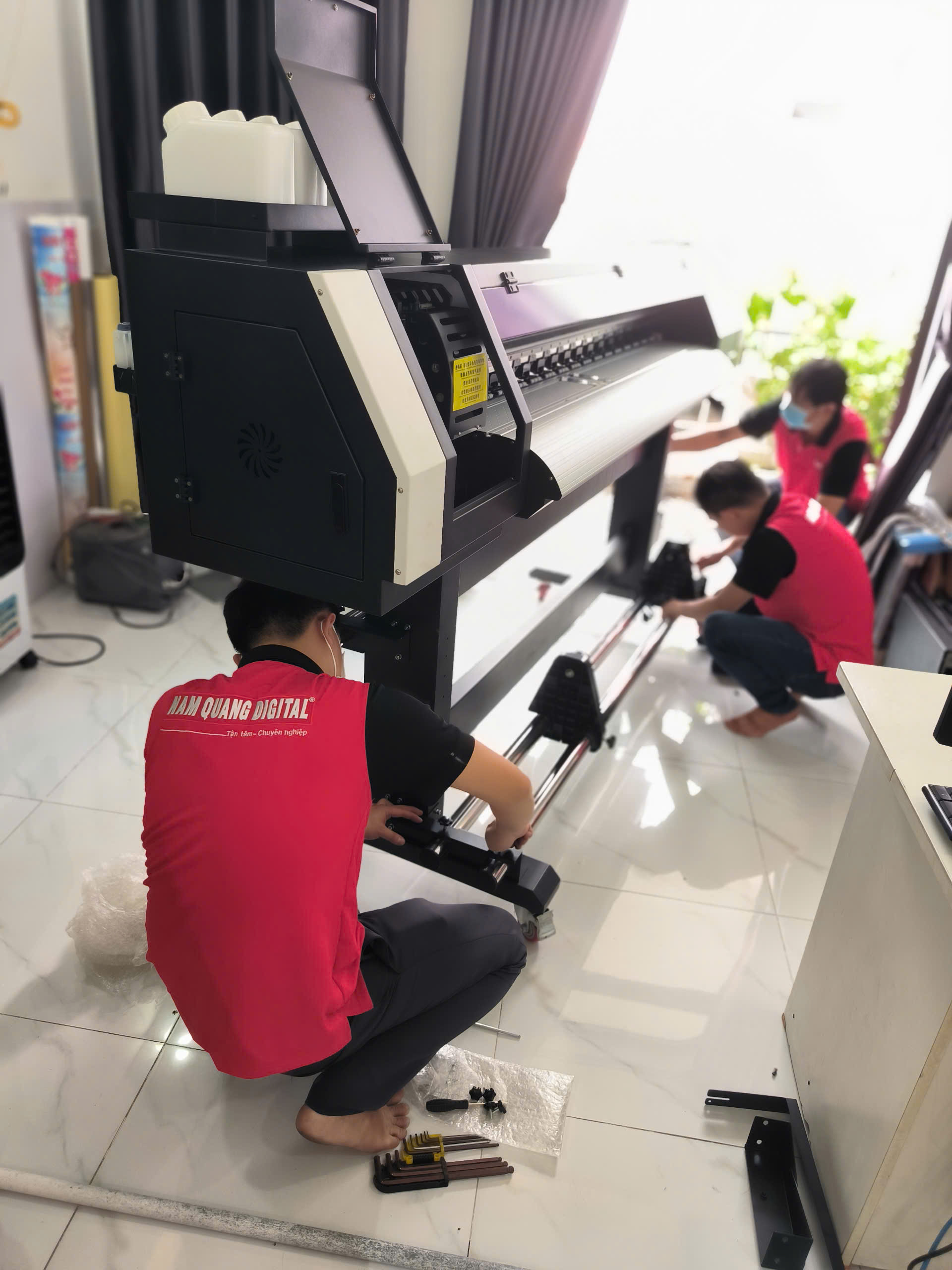 Mở Tiệm In Quảng Cáo Bến Tre Có Nên Đầu Tư Máy In Bạt - Decal ? Mở Tiệm In Quảng Cáo Bến Tre Có Nên Đầu Tư Máy In Bạt - Decal ?