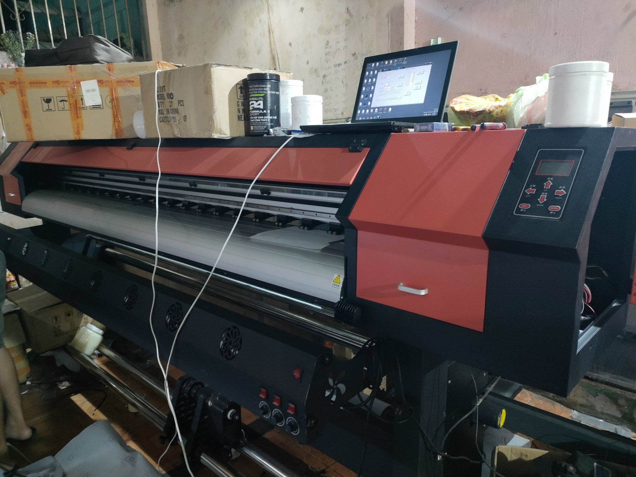 Máy in bạt cũ - Lựa chọn thông minh cho doanh nghiệp quảng cáo Máy in bạt cũ - Lựa chọn thông minh cho doanh nghiệp quảng cáo