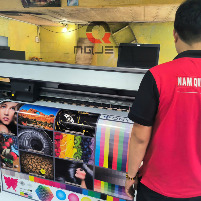 Máy in decal 1m2 lắp đầu phun tx800 có in tem xe được không Máy in decal 1m2 lắp đầu phun tx800 có in tem xe được không