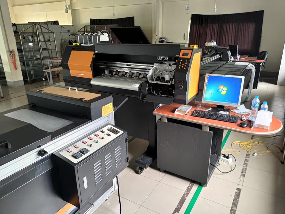 Thanh lý máy in pet chuyển nhiêt khổ lớn tại Bình Dương. Thanh lý máy in pet chuyển nhiêt khổ lớn tại Bình Dương.