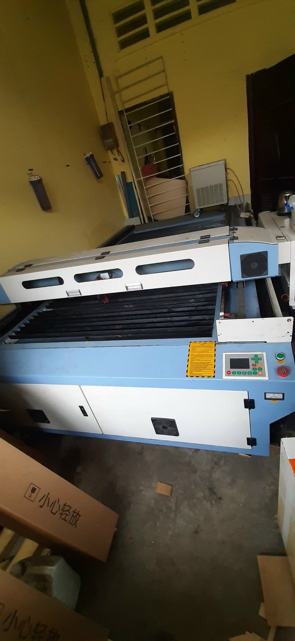 thu mua máy laser-cnc giá cao thu mua máy laser-cnc giá cao