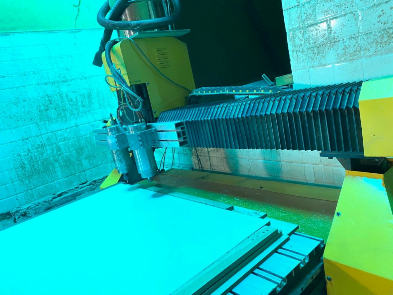 thu mua máy laser-cnc giá cao thu mua máy laser-cnc giá cao