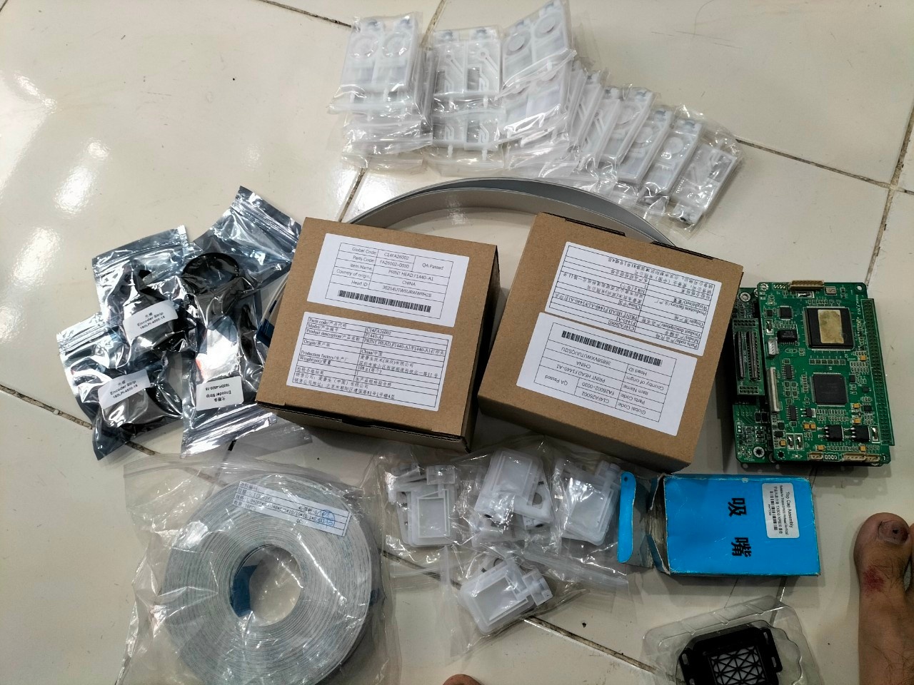 Thu mua main đầu + main chính i3200 của máy in bạt giá cao Thu mua main đầu + main chính i3200 của máy in bạt giá cao