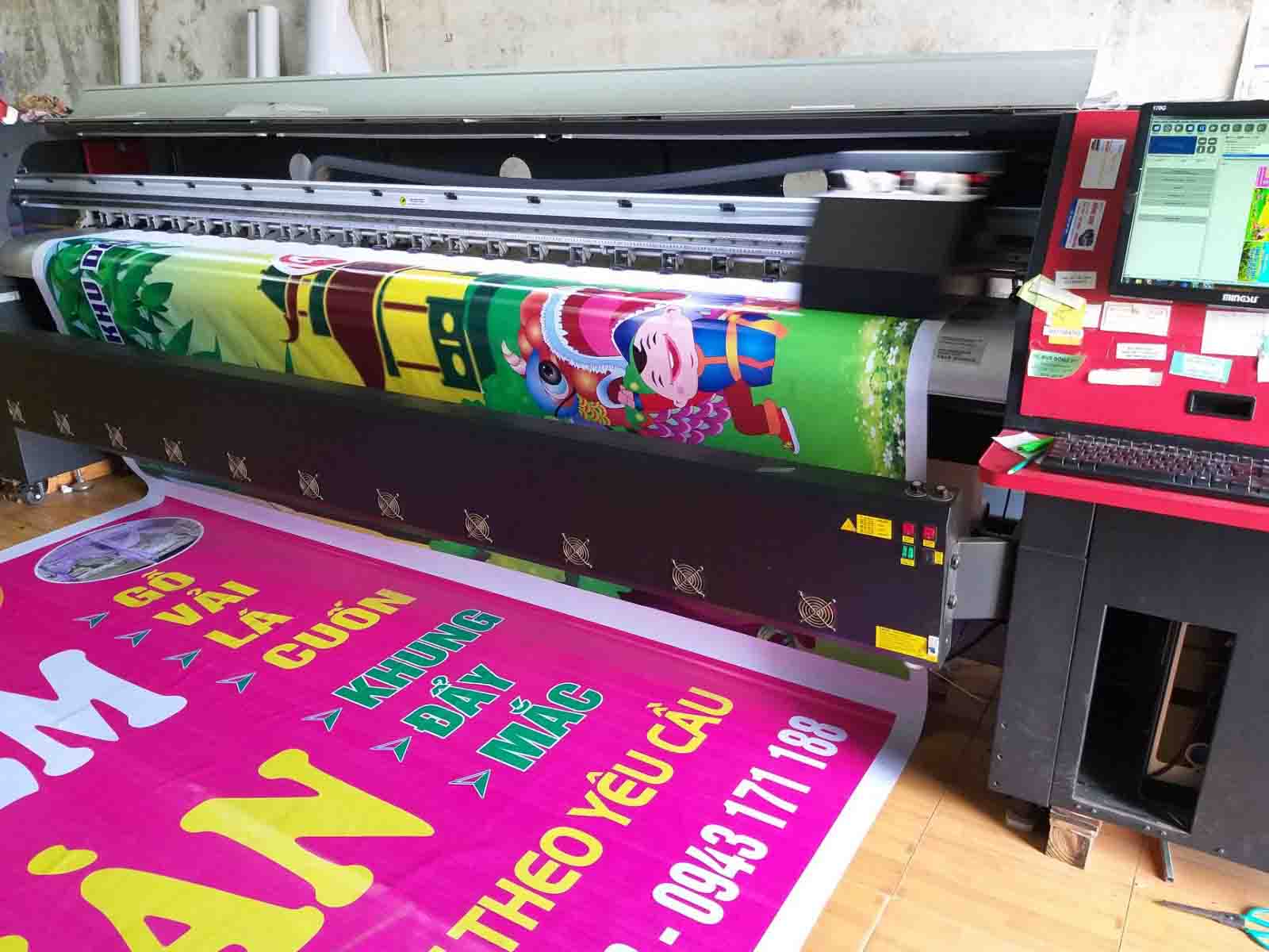 Chọn Máy In Bạt Khổ Lớn 3m2 Cũ - Câu Chuyện Thật Từ Một Người Mở Xưởng Với Vốn Ít Chọn Máy In Bạt Khổ Lớn 3m2 Cũ - Câu Chuyện Thật Từ Một Người Mở Xưởng Với Vốn Ít