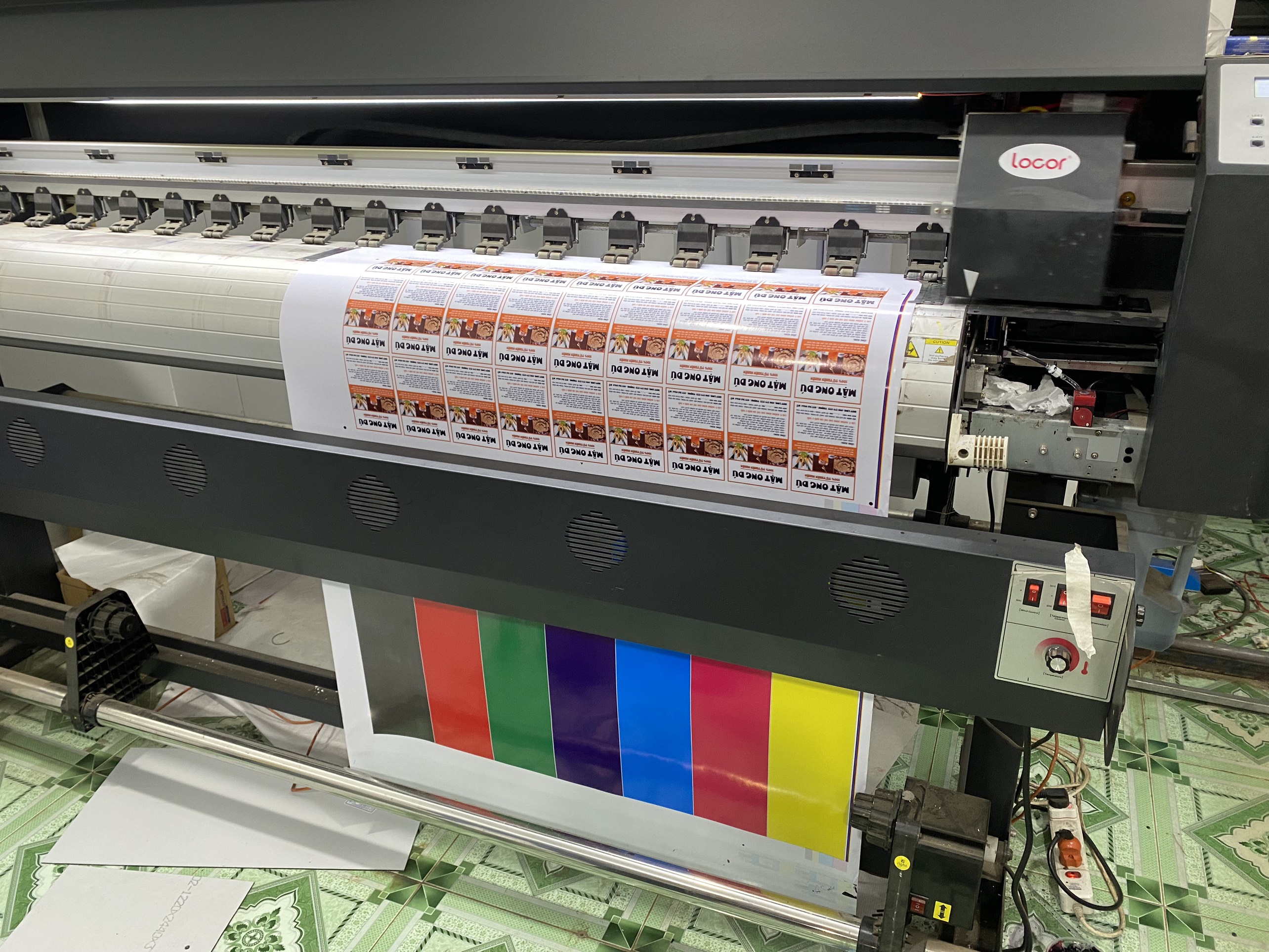 Máy in bạt cũ - Lựa chọn thông minh cho doanh nghiệp quảng cáo Máy in bạt cũ - Lựa chọn thông minh cho doanh nghiệp quảng cáo