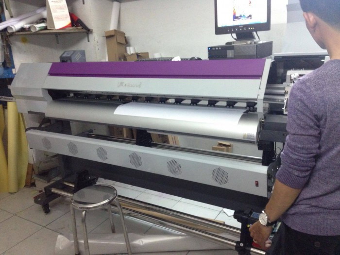 có nên mua máy in khổ lớn cũ đã qua sử dụng hay không