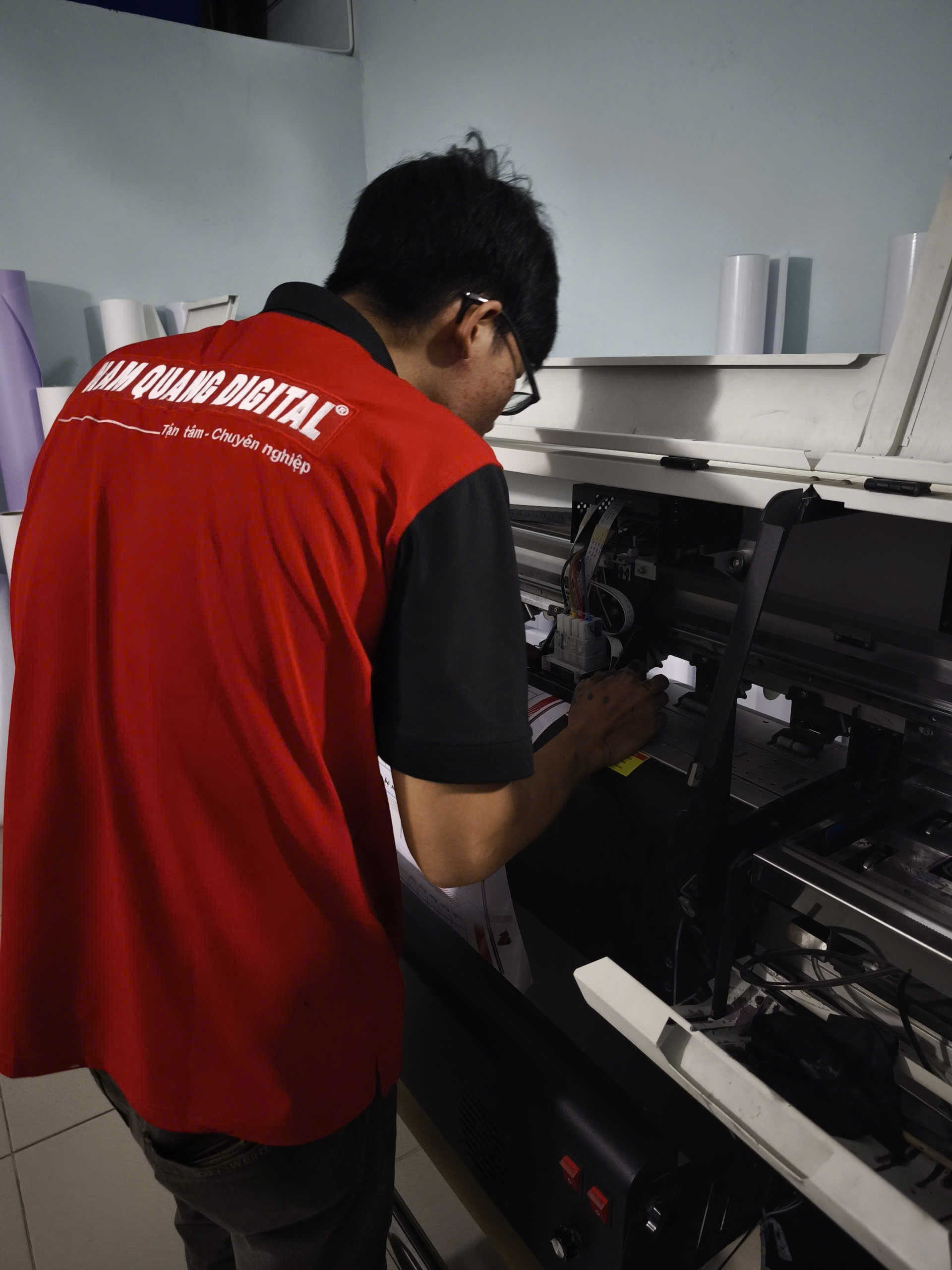 Dấu hiệu khi nào thì thay con trượt bạc đạn của máy in bạt khổ lớn Dấu hiệu khi nào thì thay con trượt bạc đạn của máy in bạt khổ lớn