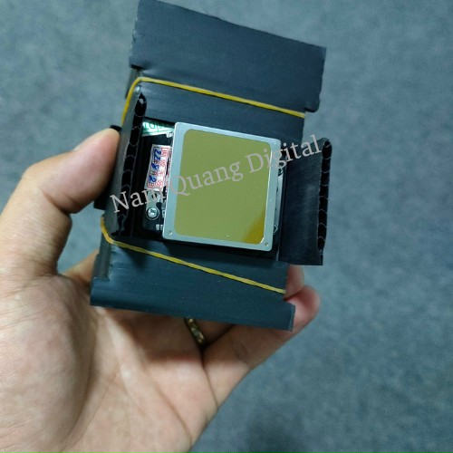 Đầu phun TX800 mới 100% giá rẻ cho máy in phun khổ lớn. Đầu phun TX800 mới 100% giá rẻ cho máy in phun khổ lớn.
