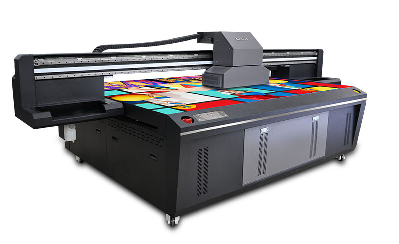 So Sánh Máy In UV Phẳng Và Máy In UV Cuộn - Khác Nhau Ở Điểm Nào? So Sánh Máy In UV Phẳng Và Máy In UV Cuộn - Khác Nhau Ở Điểm Nào?