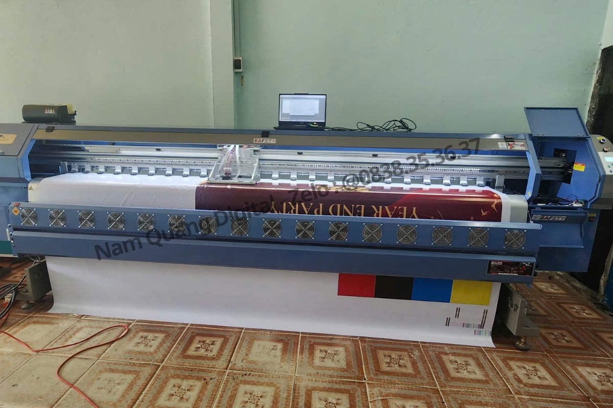 Lợi ích khi chọn máy in bạt 3m2 i3200 - Bước đi chiến lược giúp xưởng in tăng doanh thu 2026 Lợi ích khi chọn máy in bạt 3m2 i3200 - Bước đi chiến lược giúp xưởng in tăng doanh thu 2026