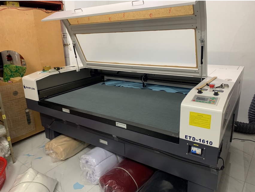 Giá Máy Cắt Vải Laser Đã Qua Sử Dụng Giá Máy Cắt Vải Laser Đã Qua Sử Dụng