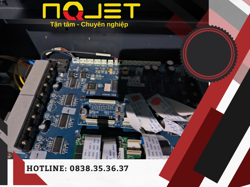 Ngoại hình máy in chuyển nhiệt Allwin 4 đầu i3200A1 cũ Ngoại hình máy in chuyển nhiệt Allwin 4 đầu i3200A1 cũ