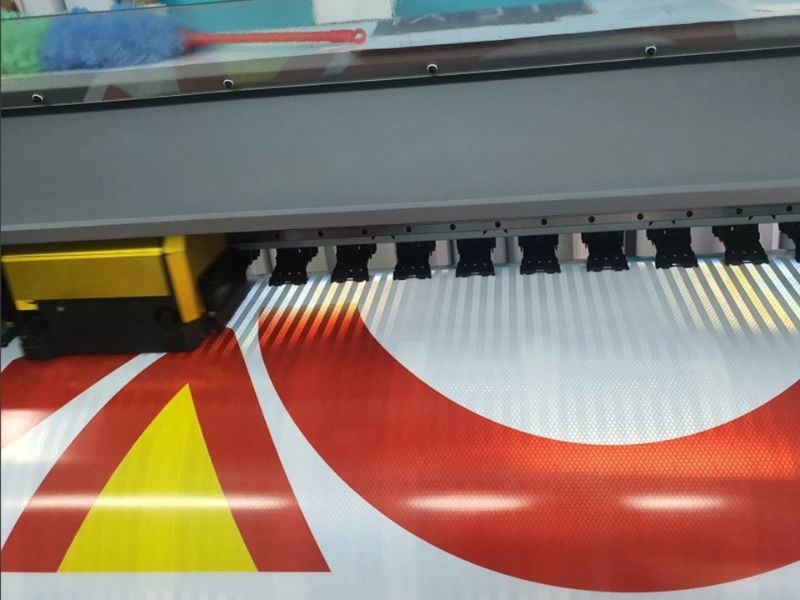 Máy in decal phản quang nào vừa đẹp, vừa rẻ hiện nay?