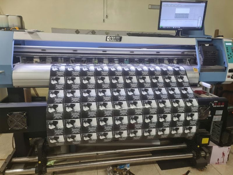 Máy in decal trong suốt là gì?