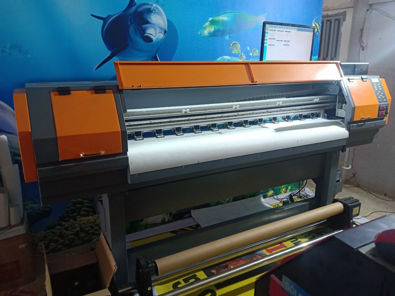 máy in khổ lớn 1m6 giá rẻ in decal