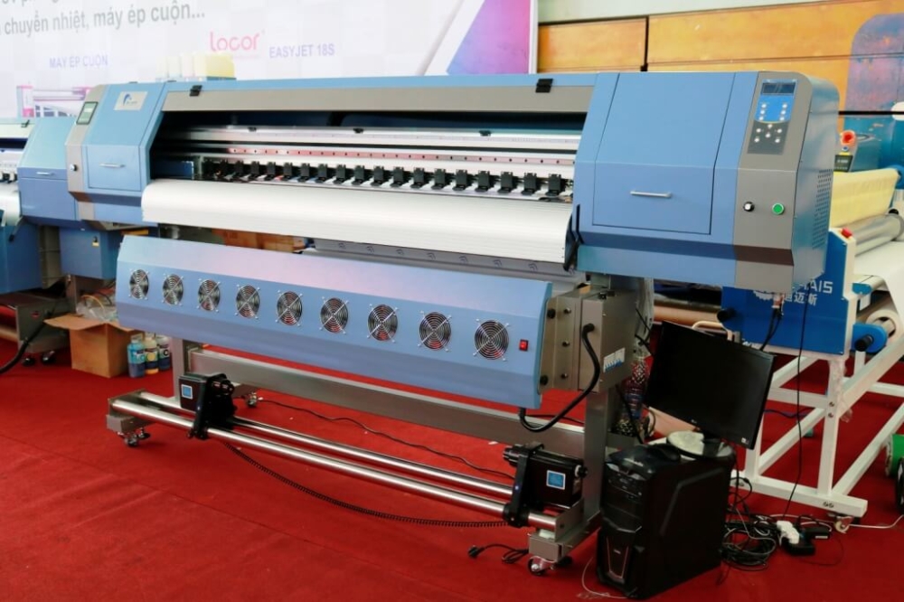 Máy in bạt hiflex cũ khổ 1m8 tại Nha Trang Máy in bạt hiflex cũ khổ 1m8 tại Nha Trang