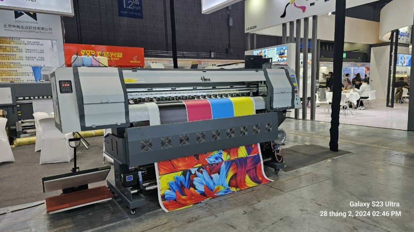 Máy in Trung Quốc khổ 1m6 Máy in Trung Quốc khổ 1m6