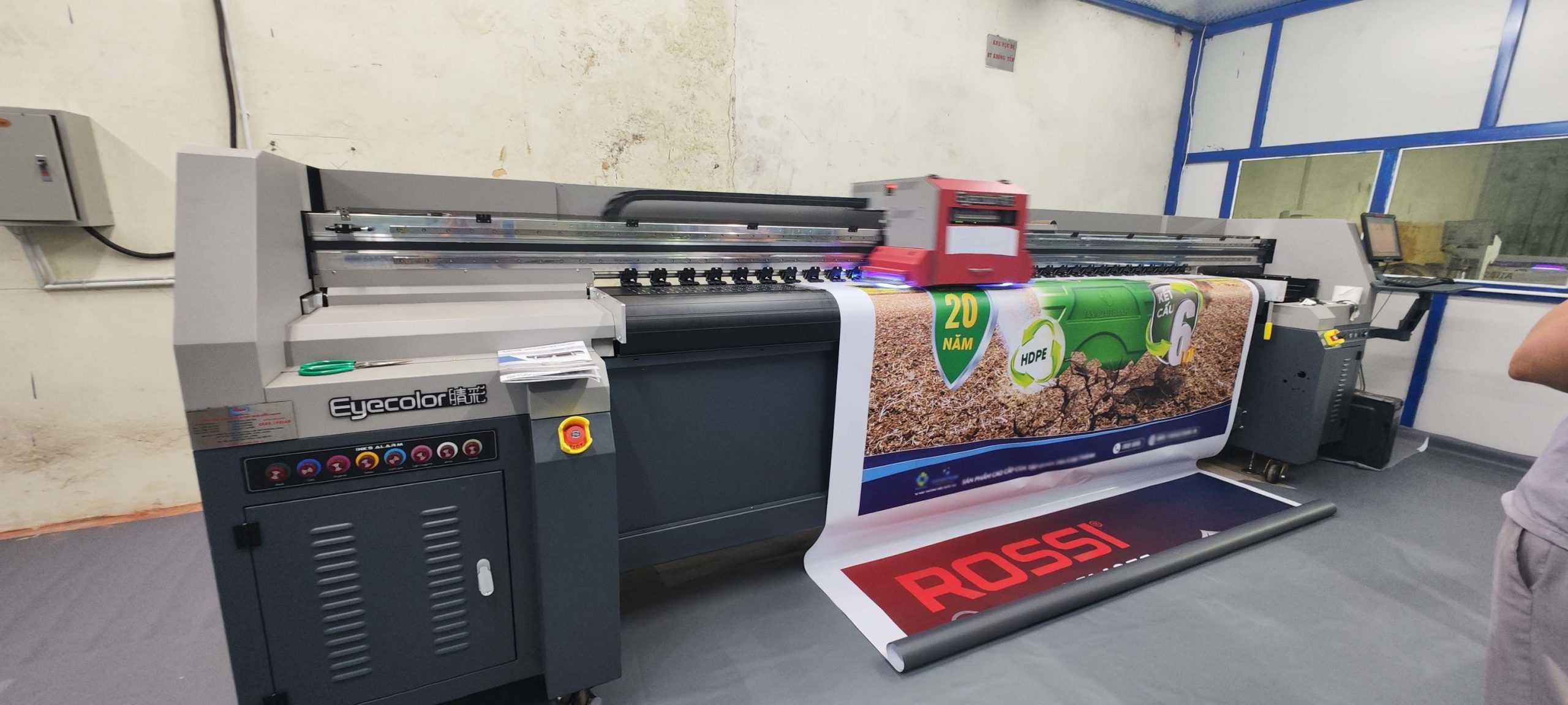 Vì Sao Máy In UV Cuộn Khổ 3m2 Được Ưa Chuộng 2026 - 2027 ? Vì Sao Máy In UV Cuộn Khổ 3m2 Được Ưa Chuộng 2026 - 2027 ?