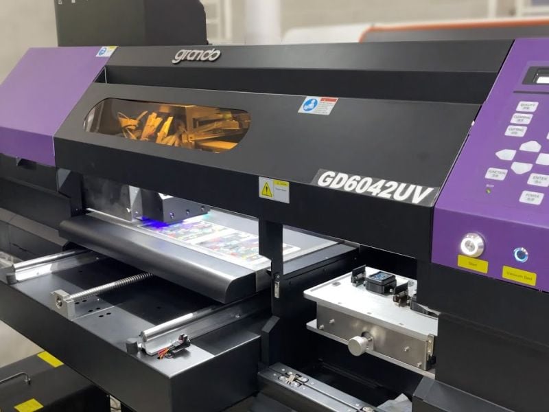 Máy in UV DTF cũ hoạt động tốt, bảo hành đầy đủ