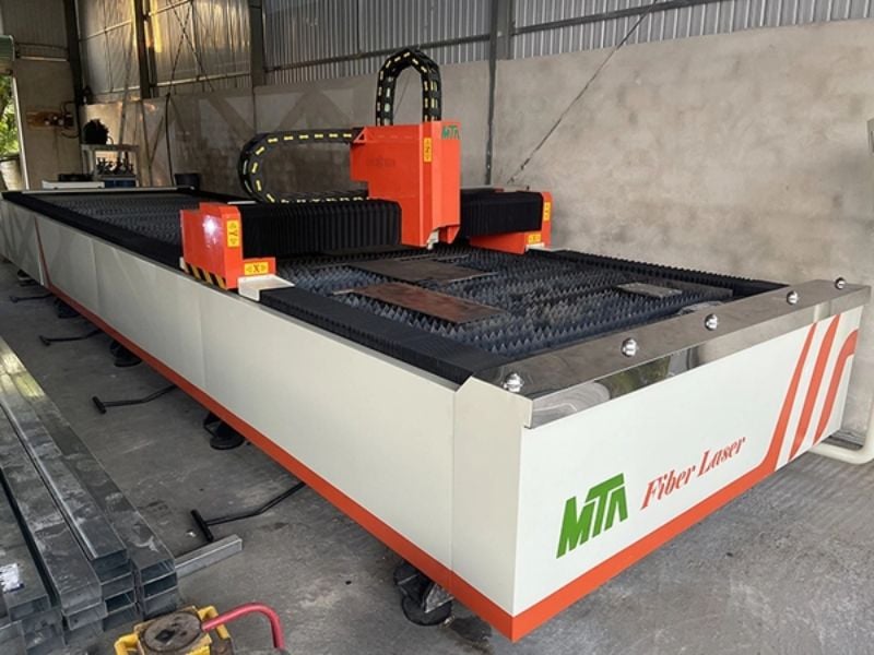 mua máy cnc cũ tại tphcm