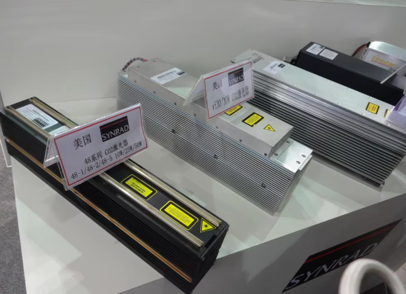 Nguyên lý hoạt động của nguồn Laser CO2 RF Nguyên lý hoạt động của nguồn Laser CO2 RF