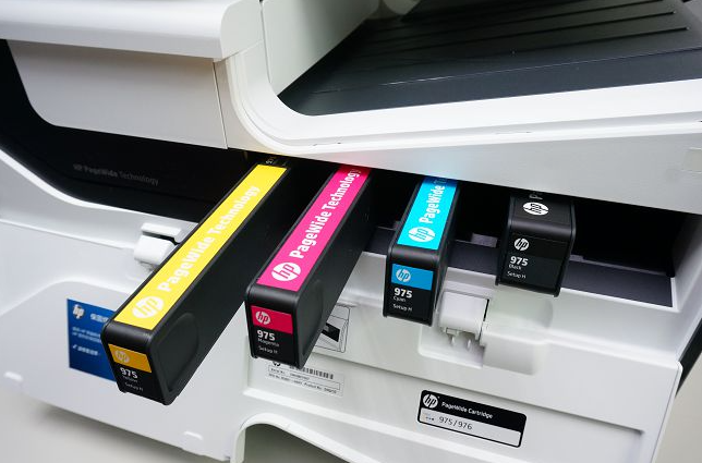 Máy in màu đa chức năng HP PageWide Pro 577dw Máy in màu đa chức năng HP PageWide Pro 577dw