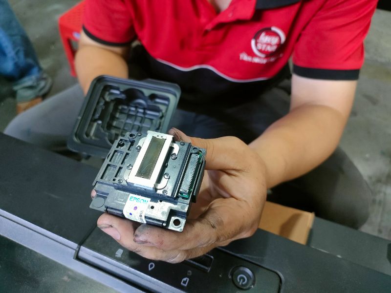 Dịch vụ sửa chữa, thay thế đầu phun máy in khổ lớn uy tín tại TPHCM