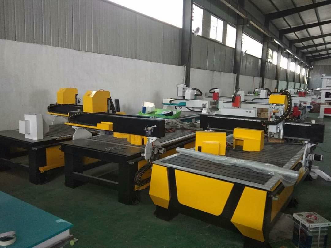 thanh lý máy CNC khắc gỗ cũ giá cao
