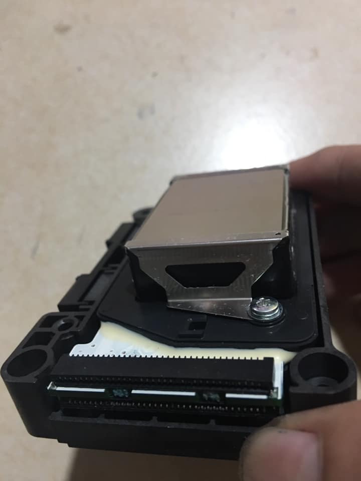 thay đầu phun khổ lớn Epson thay đầu phun khổ lớn Epson