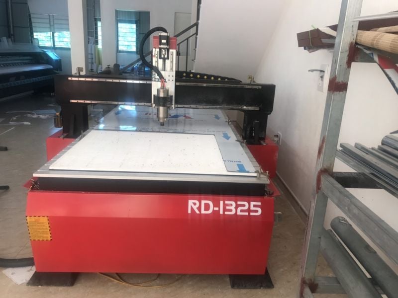 Thu mua máy CNC quảng cáo cũ giá cao, tận nơi