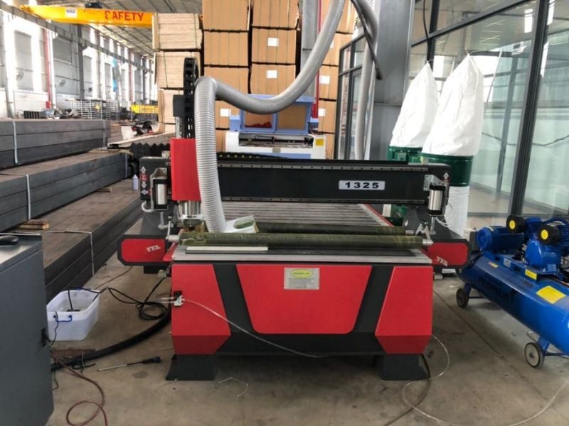 Thu mua máy CNC quảng cáo cũ giá cao, tận nơi