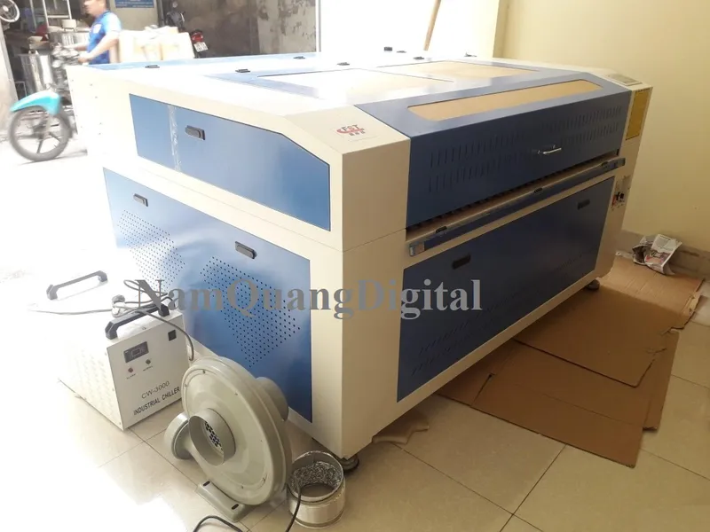 Giá máy cắt laser 1390 cũ