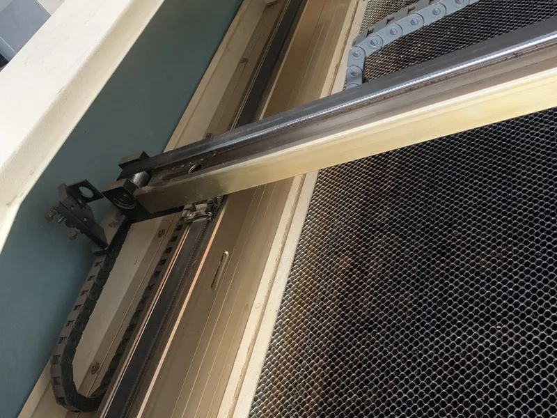 Giá máy cắt laser 1410 cũ
