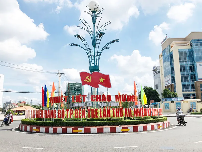 Mở Tiệm In Quảng Cáo Bến Tre Có Nên Đầu Tư Máy In Bạt - Decal ?