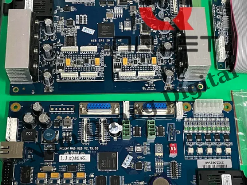 Main i3200 (2 đầu in) sử dụng máy in pét