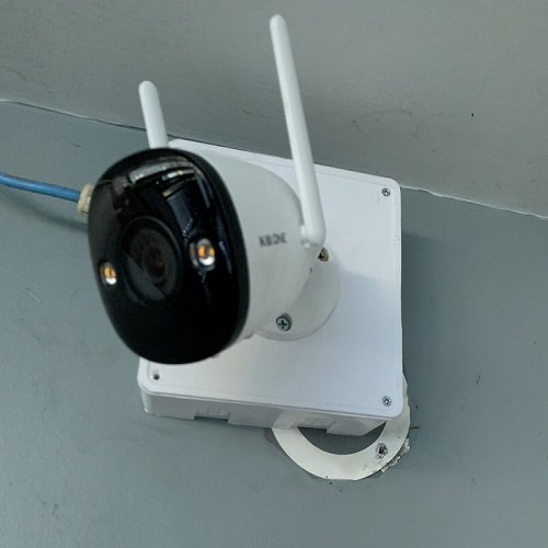 Camera wifi 2MP thân ngoài trời báo trộm còi đèn