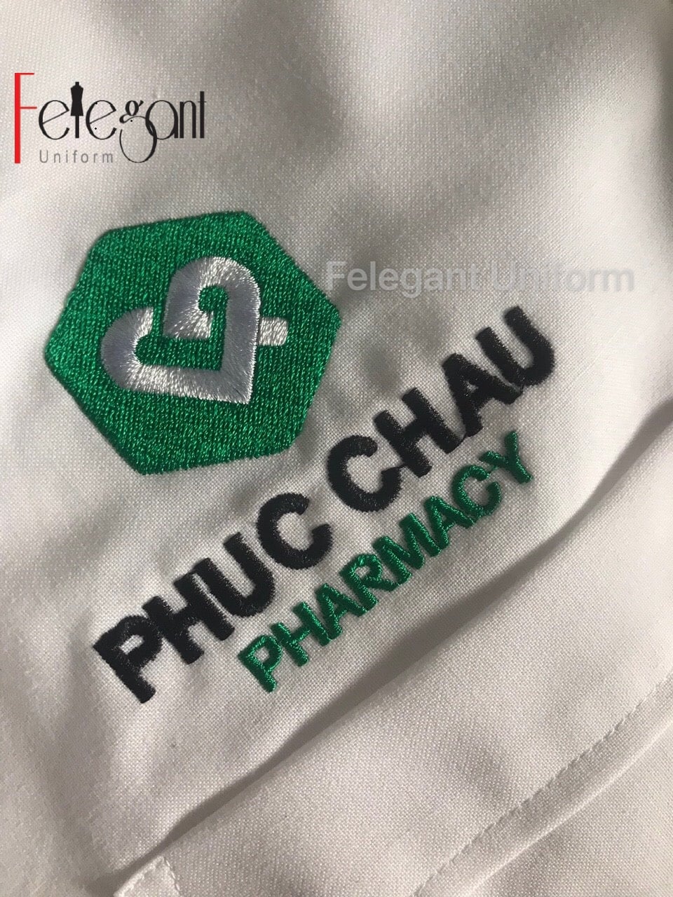 Đồng phục Dược sản xuất từ vải cotton pha tại Felegant Đồng phục Dược sản xuất từ vải cotton pha tại Felegant