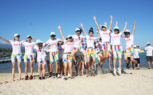 Đồng phục áo thun team bulding sinh động, bắt mắt Đồng phục áo thun team bulding sinh động, bắt mắt