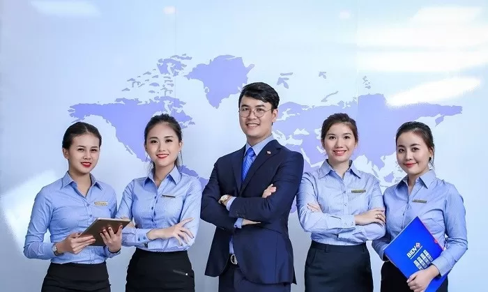 Đồng phục công sở áo sơ mi nữ thanh lịch, chuyên nghiệp Đồng phục công sở áo sơ mi nữ thanh lịch, chuyên nghiệp