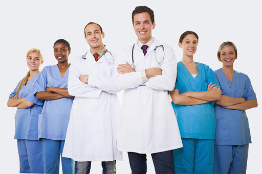 Đồng phục y tế giúp hình ảnh bệnh viện uy tín, chuyên nghiệp Đồng phục y tế giúp hình ảnh bệnh viện uy tín, chuyên nghiệp