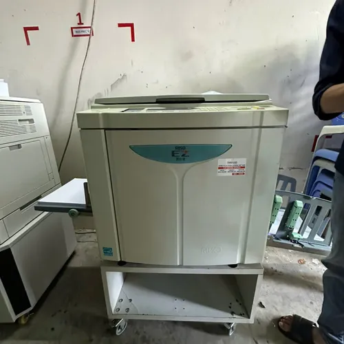 Máy in siêu tốc Riso RZ390