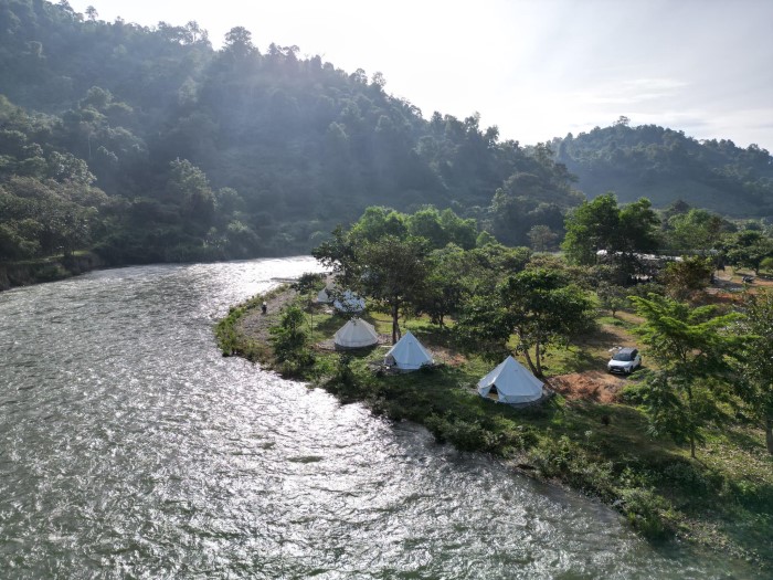 BOO CAMP LA NGÂU KHU CẮM TRẠI BÊN SUỐI ĐỒI RỪNG TÁNH LINH BÌNH THUẬN